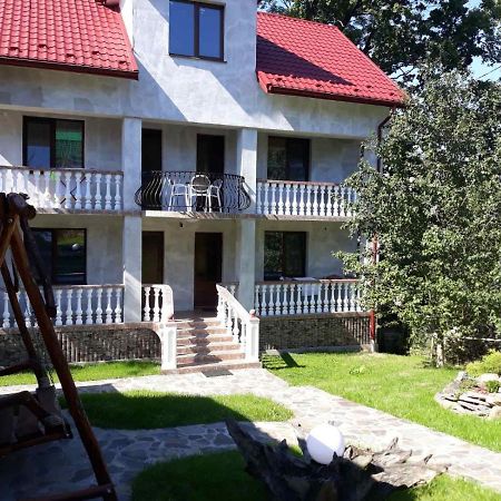 Bed and Breakfast У Михайла Truskawez Exterior foto